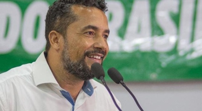 Isaú Fonseca_Escândalo.jpg