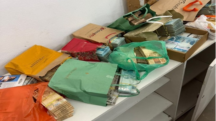 PF_Opera&ccedil;&atilde;o P&aacute;gina Virada_Ji-Pr_02.jpg